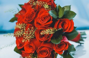 ලස්සන මල් කළඹක්